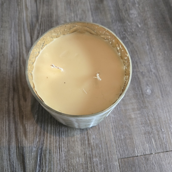 Scented Candle - Picture 1 of 3